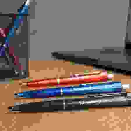 Ручка шариковая автоматическая Schneider "Optima" красная, 1,0мм